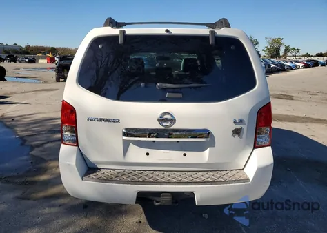 2011 Nissan Pathfinder S z USA, uszkodzony, nr VIN 5N1AR1NN7BC605960